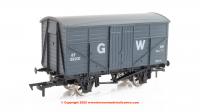 4F-015-001 Dapol Fruit Mex Wagon Number 38231 in GWR livery